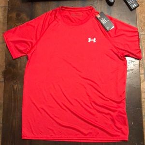 Men’s UnderArmour DRI-FIT shirt, size M